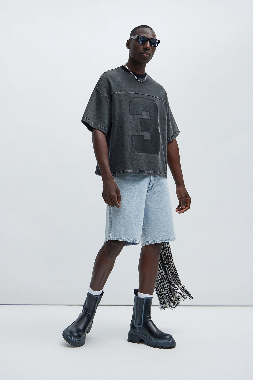 Kyle Oversized Tee - Black Wash - image 2