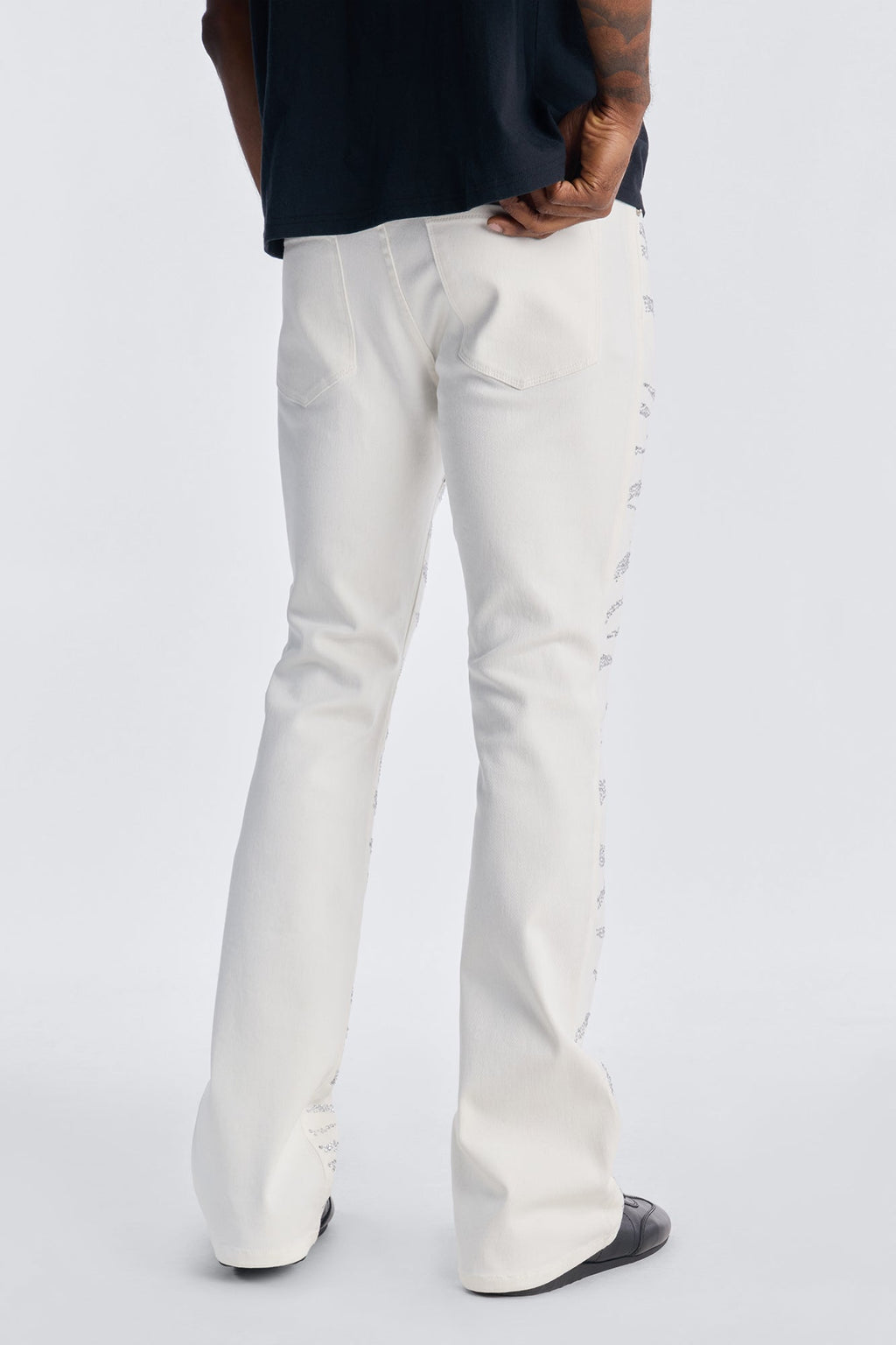 Stacked Skinny Flare Electric Prowl Jean - White - image 4