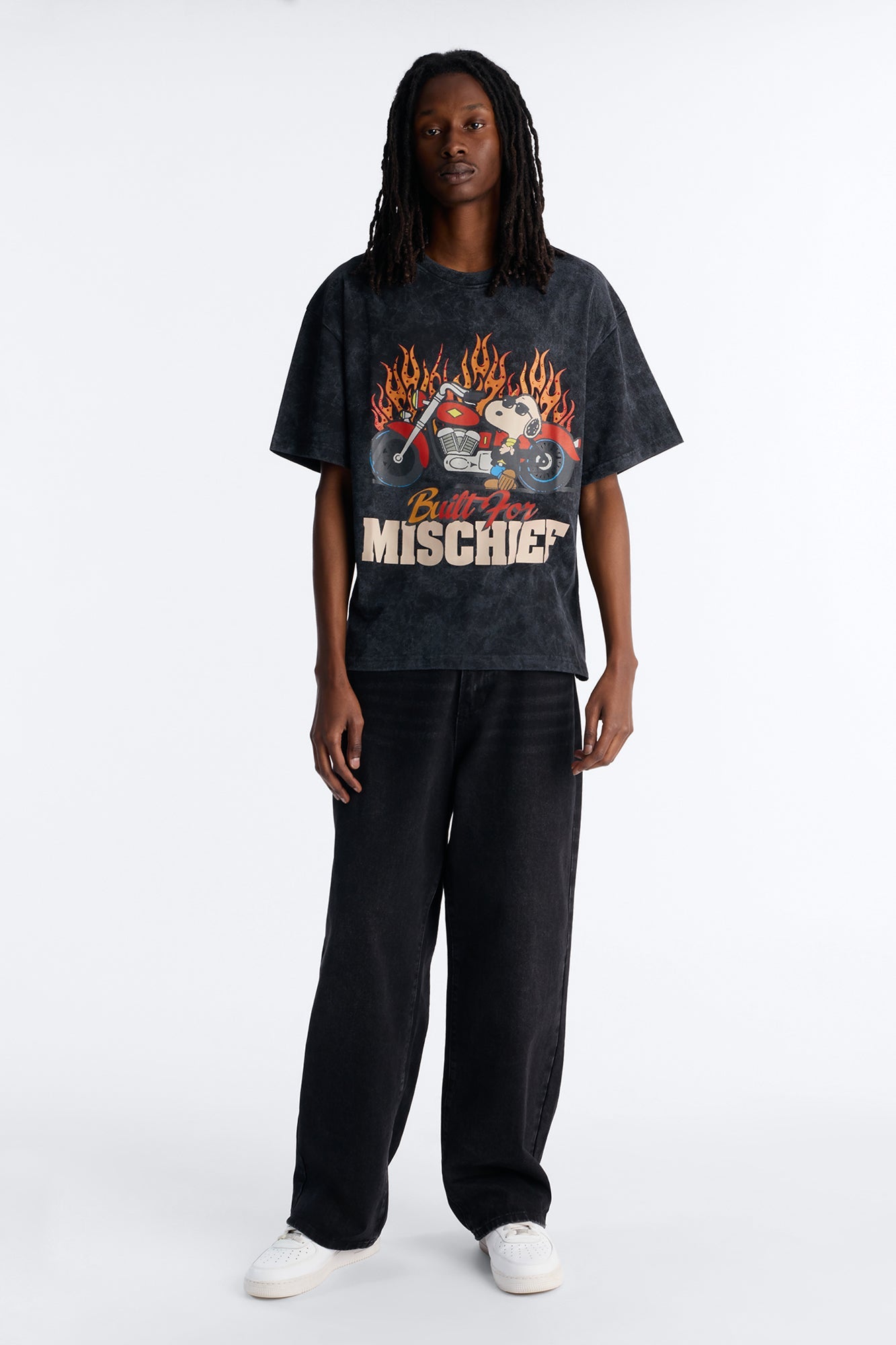 Peanuts Snoopy Mischief Rhinestones Mineral Wash Fleece Tee - Black Wash - image 2