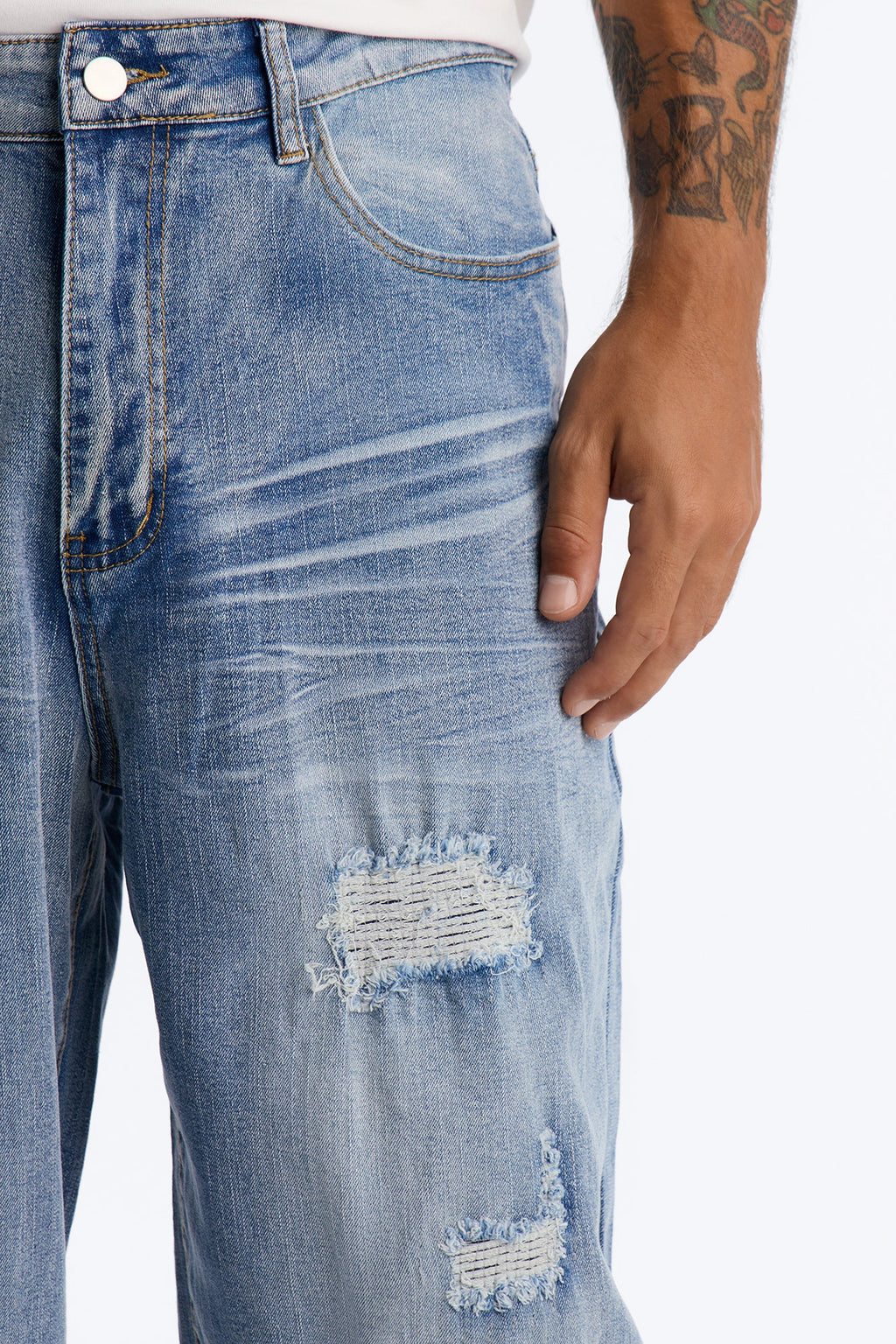 Baggy Classic Destroyed Jean - Light Blue Wash - image 3
