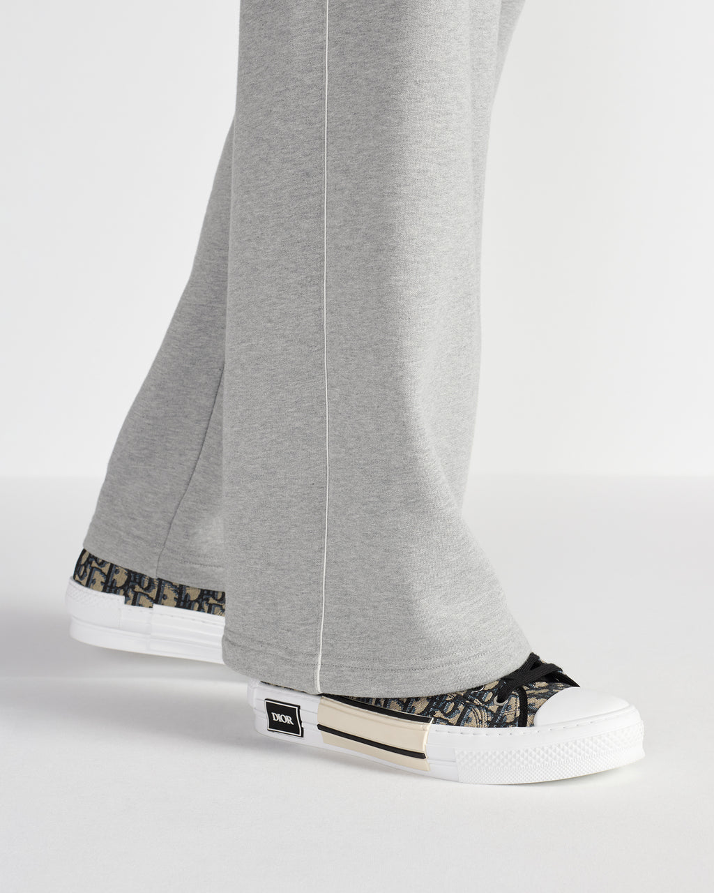 B23 League Low-Top Sneaker - Beige - image 2