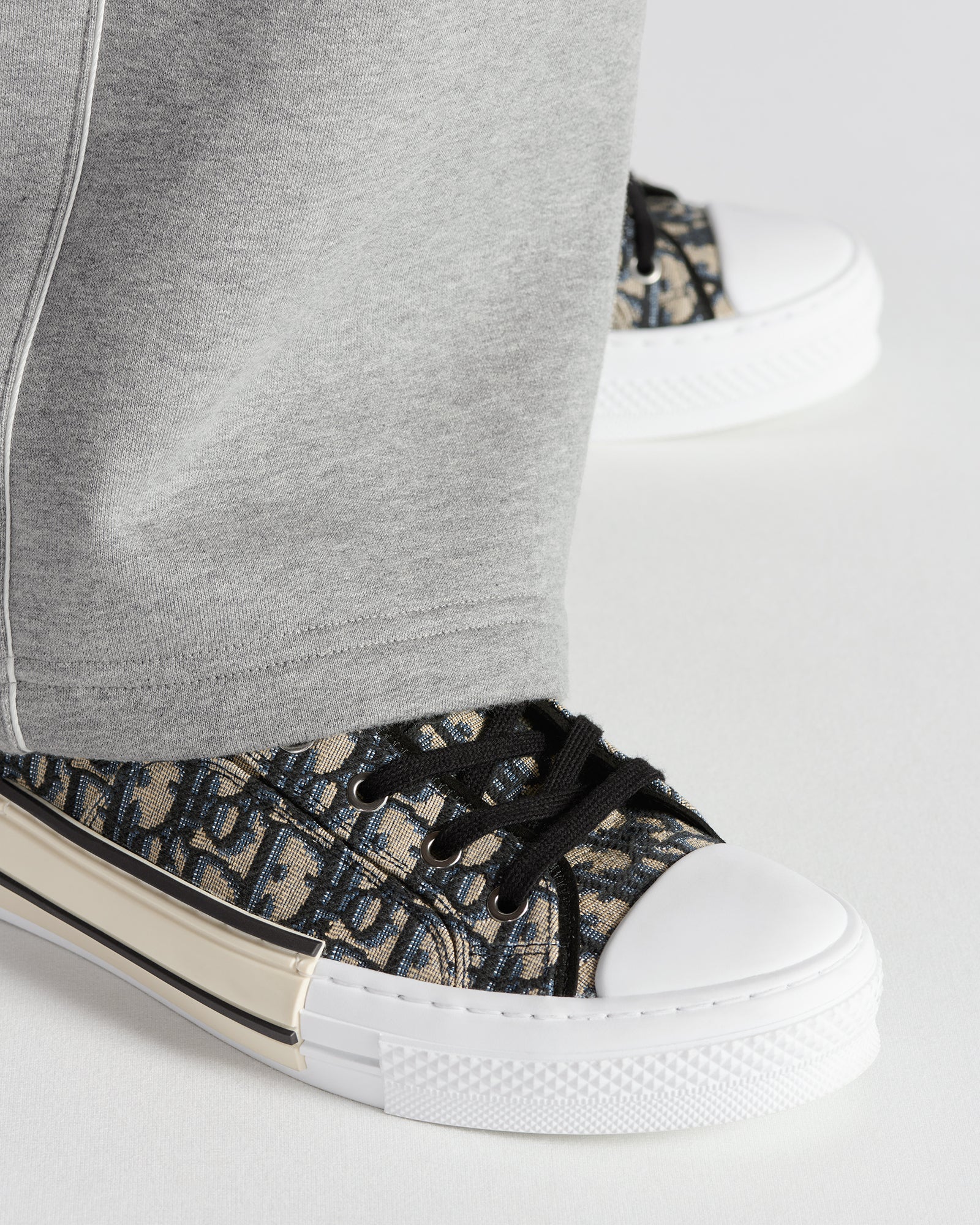B23 League Low-Top Sneaker - Beige - image 4