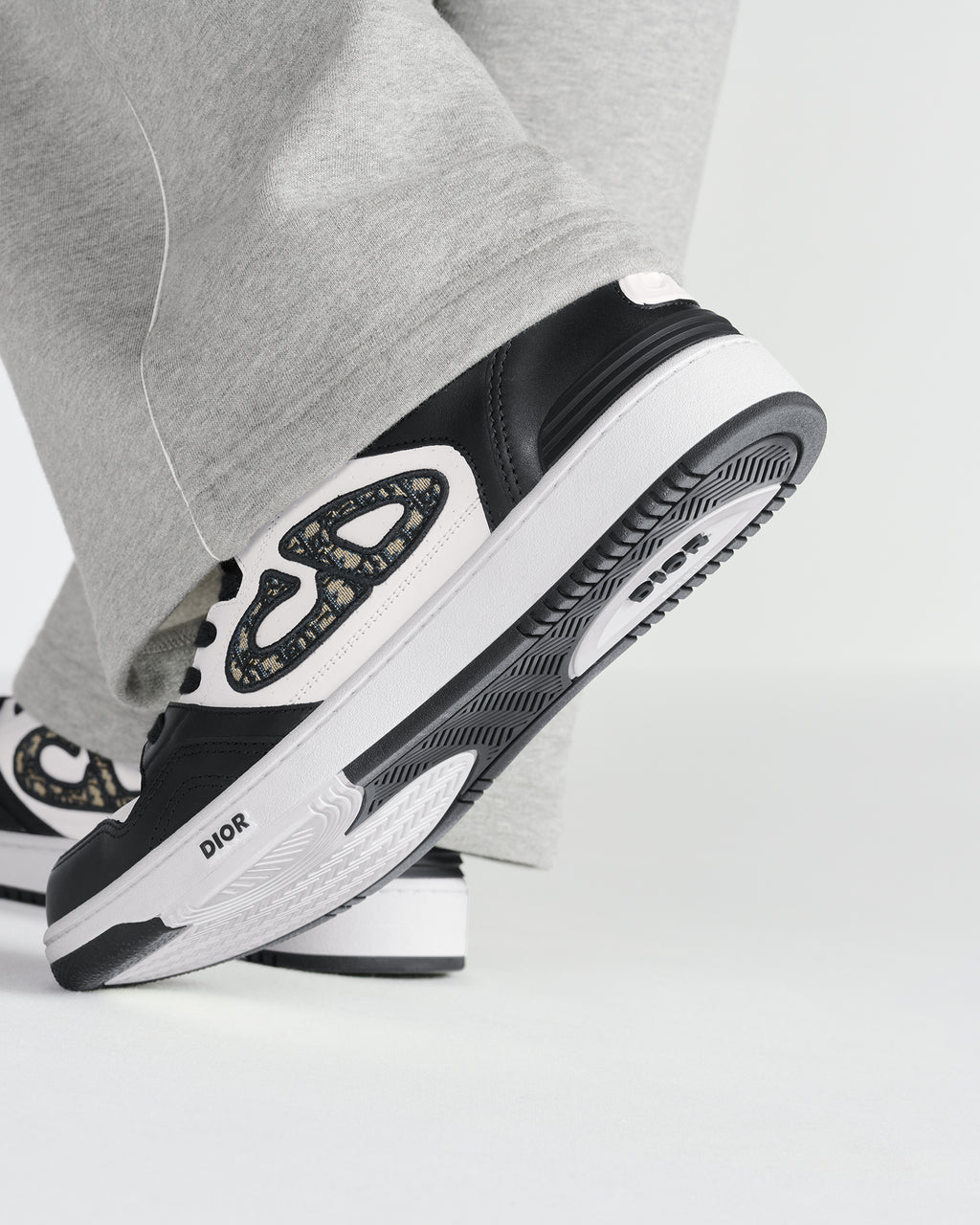 B57 Dribble Low-Top Sneaker - Black - image 4