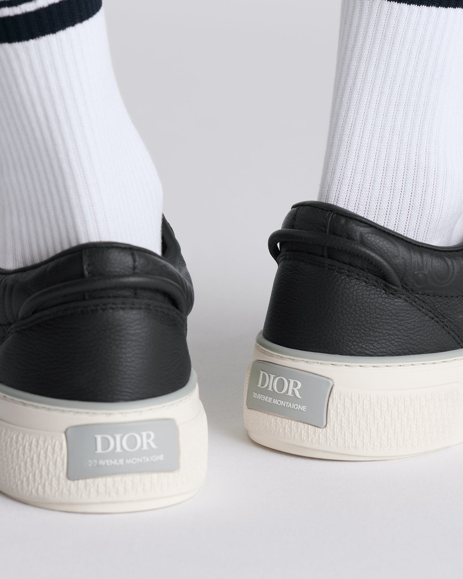 B33 Spin Sneaker - Black - image 3